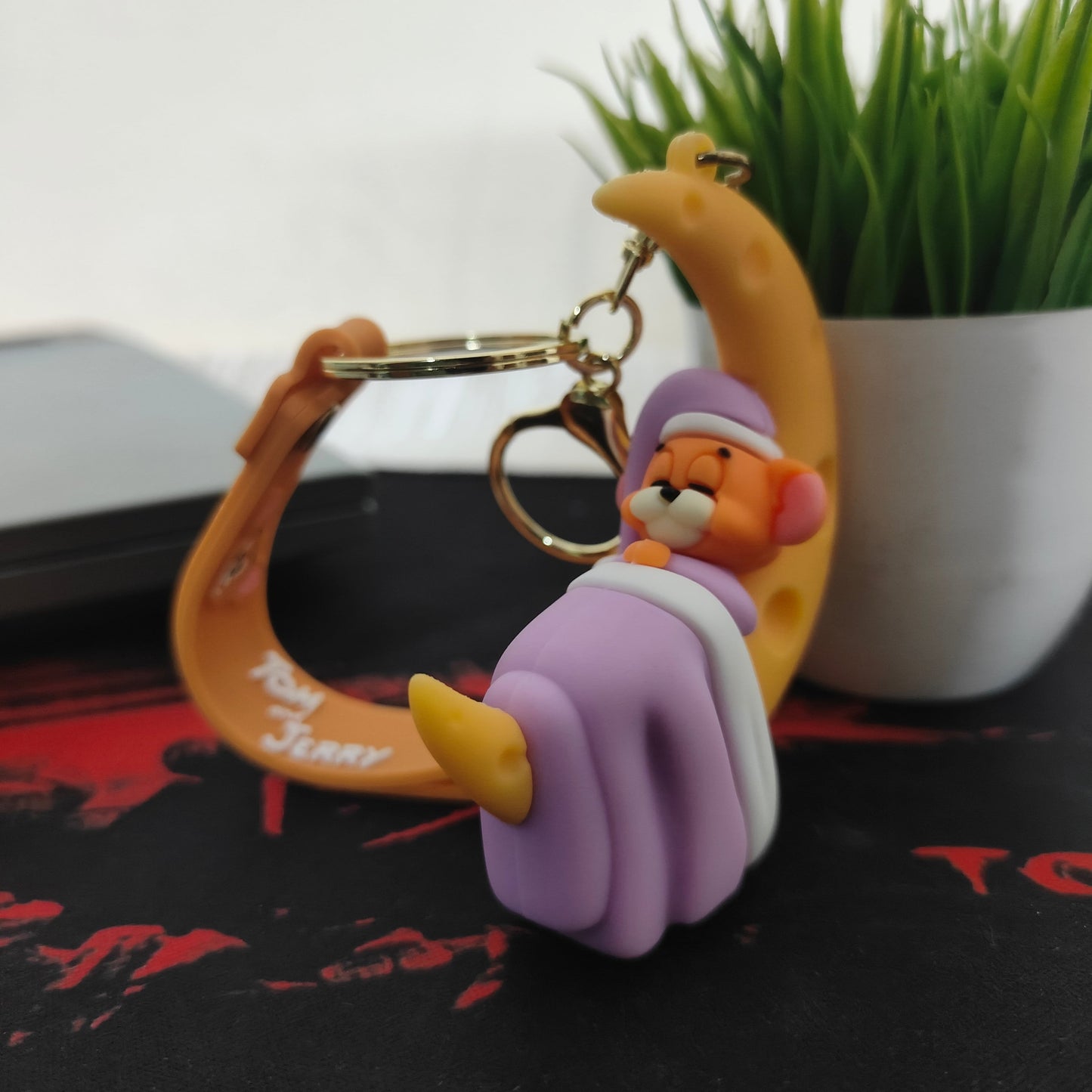 Jerry – Sweet Dreams on the Moon Soft Rubber Keychain | Tom & Jerry