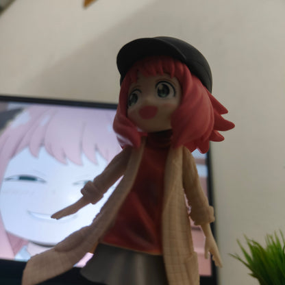 Anya Forger City Style Stroll Figure – Spy × Family