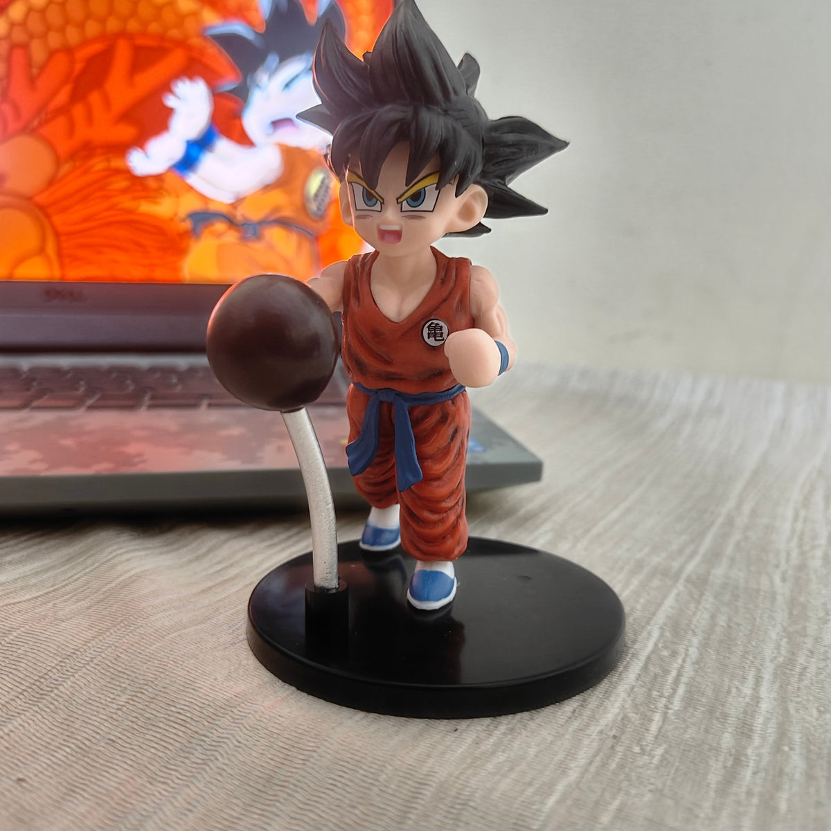 Goku Training Figure: Power Strike – Dragon Ball Z