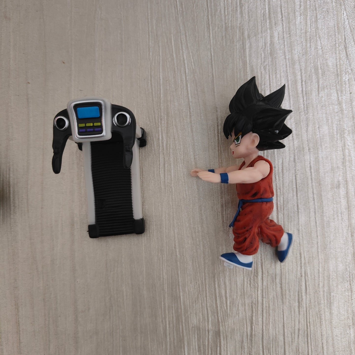 Goku Training Figure: Cardio Run – Dragon Ball Z