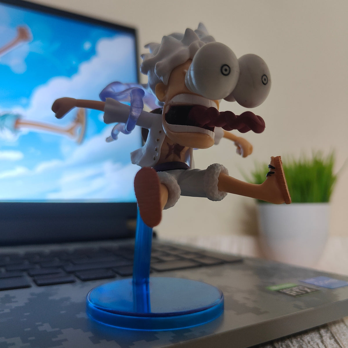 Monkey D. Luffy Gear Fifth Goofy Fright Figure – One Piece