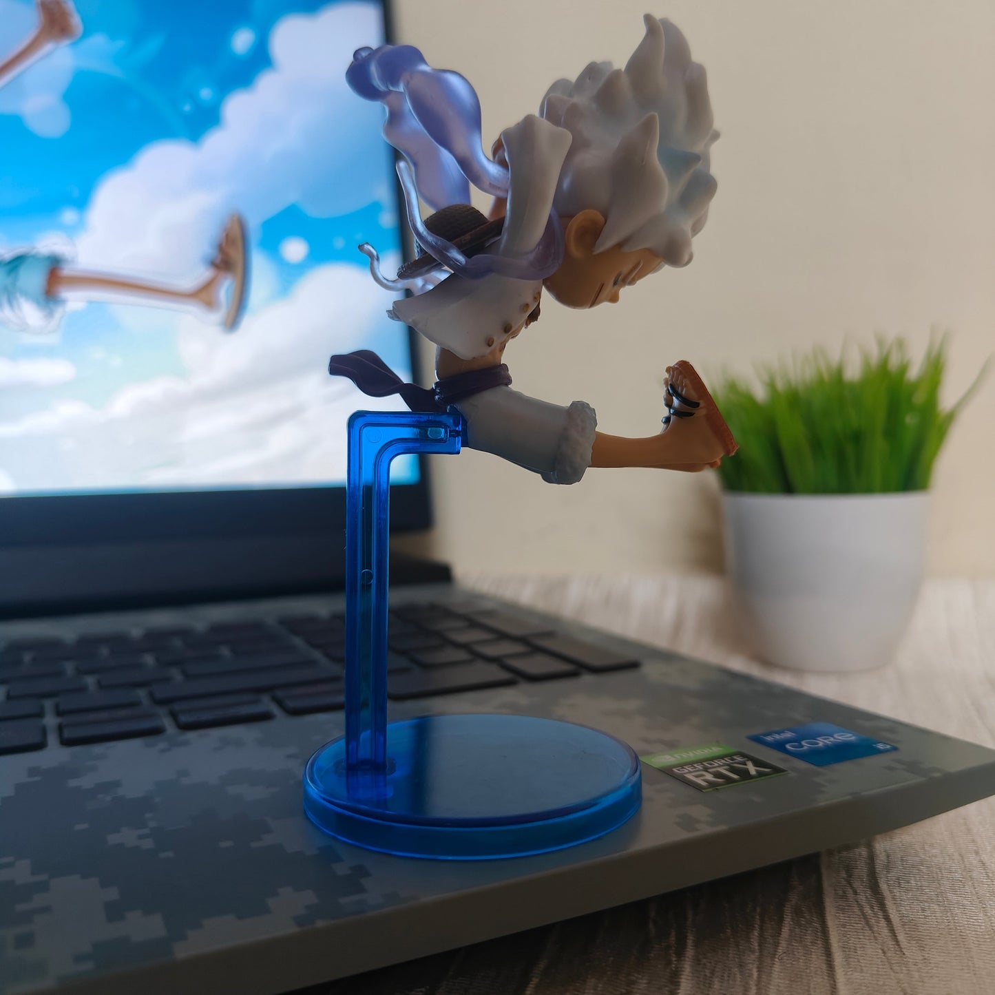 Monkey D. Luffy Gear Fifth Relaxed Float Figure – One Piece