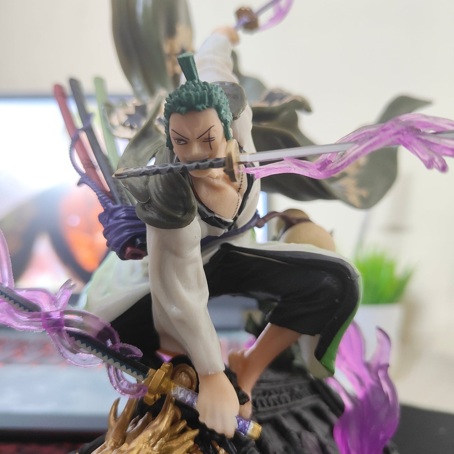 Roronoa Zoro Ashura Battle Mode Figure – One Piece