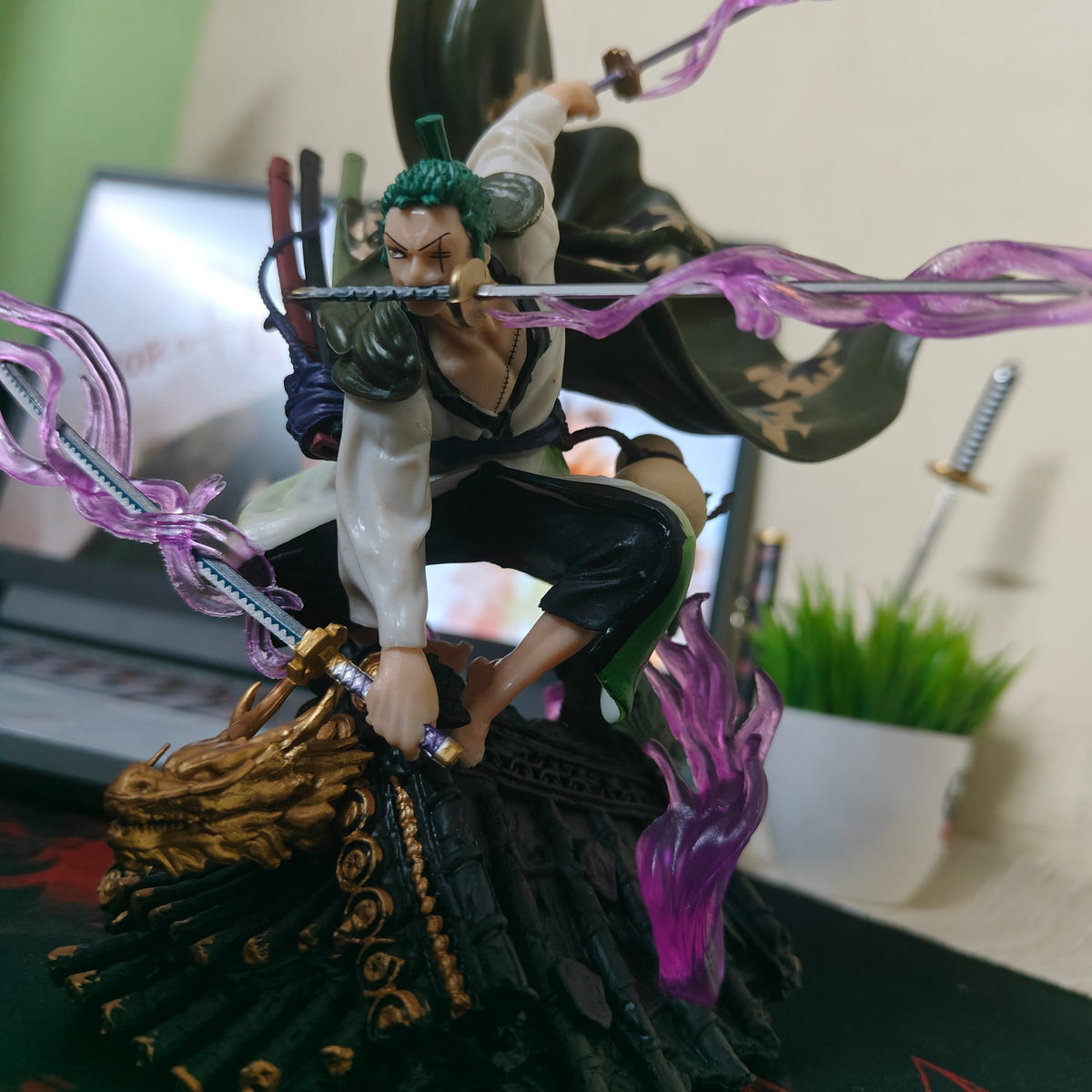 Roronoa Zoro Ashura Battle Mode Figure – One Piece
