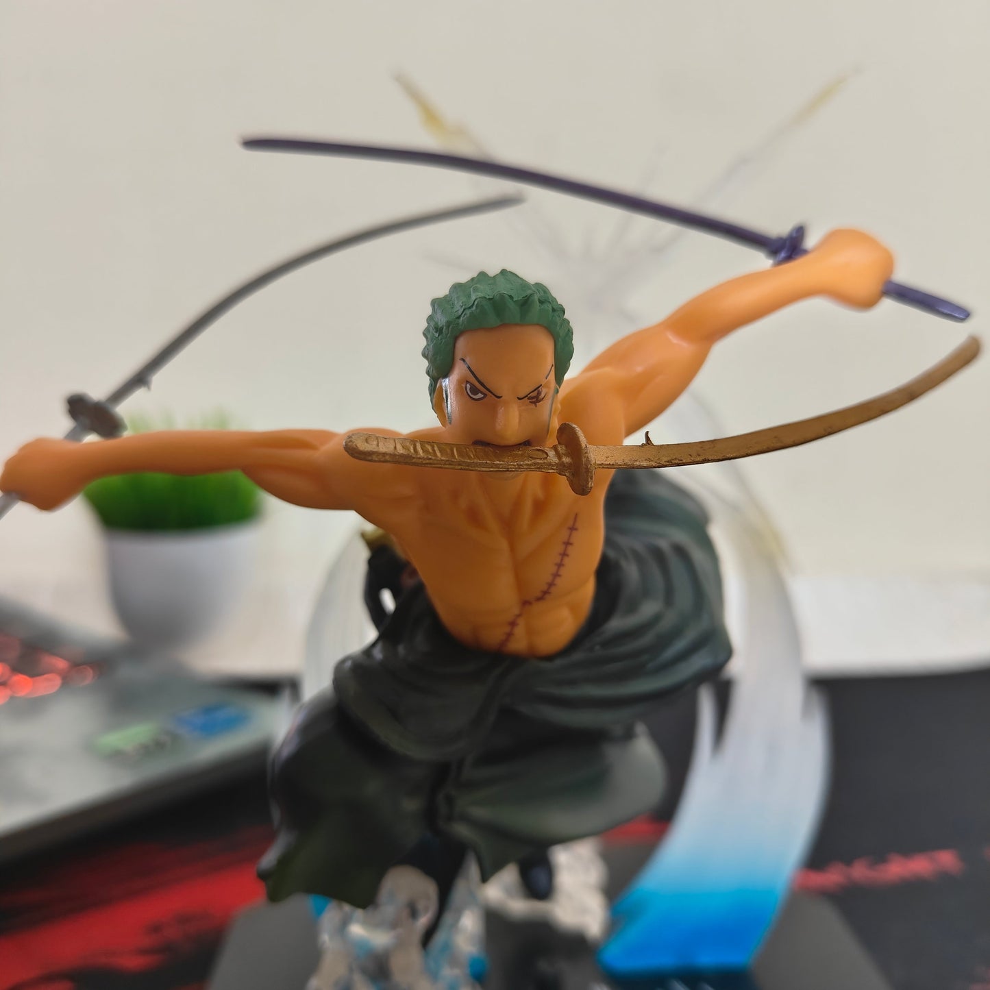 Roronoa Zoro Three-Sword Style Battle Figure (Interchangeable Faces) – One Piece