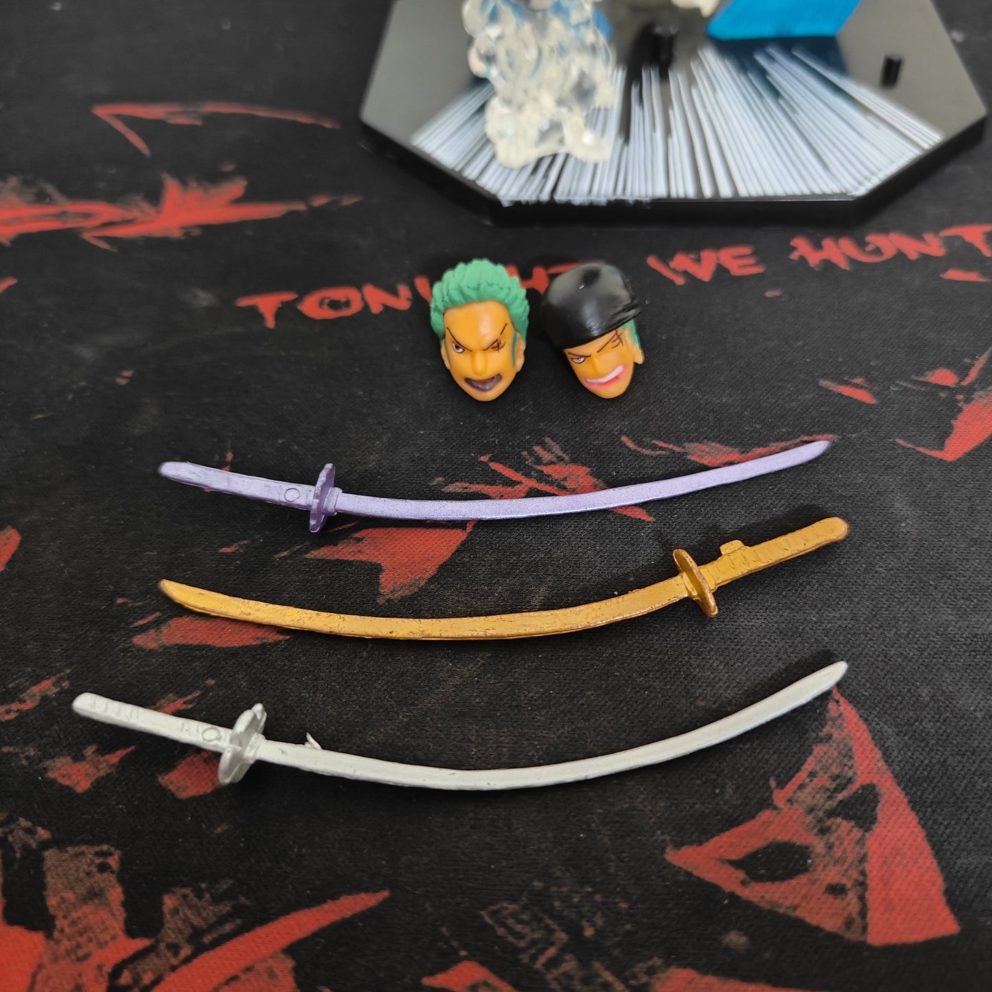 Roronoa Zoro Three-Sword Style Battle Figure (Interchangeable Faces) – One Piece